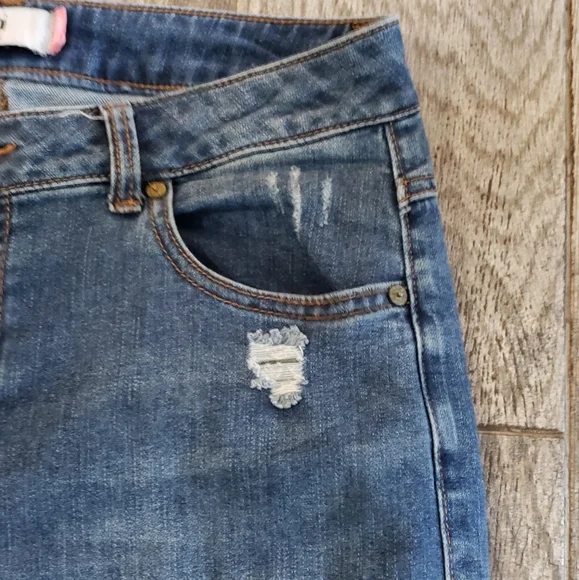 CAbi Jeans Curvy Skinny Blue Size 10 Distressed #5091 - Picture 4 of 7